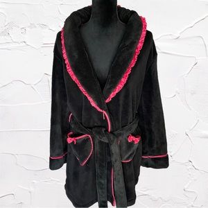 University of Couture Women’s Robe